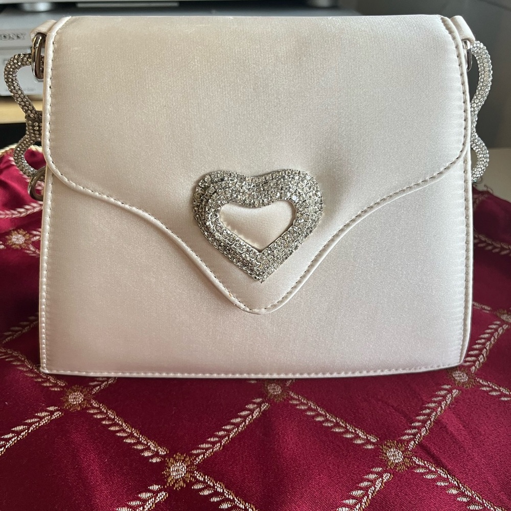 Brand New Small Romantic Heart Center Shoulder Ba… - image 8